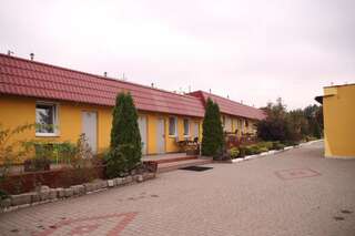 Мотели Motel Pod Kominkiem Торунь Двухместный номер с 1 кроватью или 2 отдельными кроватями-19